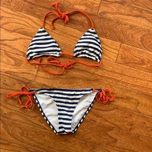 LA hearts swim
